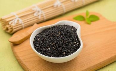 宝宝几个月可以吃芝麻