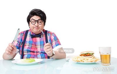 一个月不吃饭能瘦多少斤