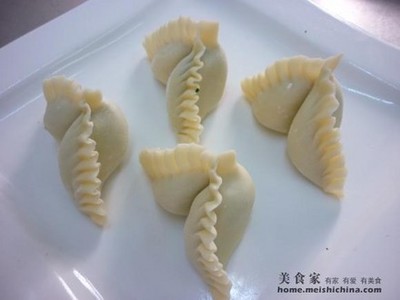 知了饺子的制作方法