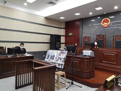 法官被判刑