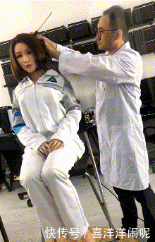 万万没想到美女机器人