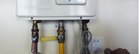 燃气热水器怎么接