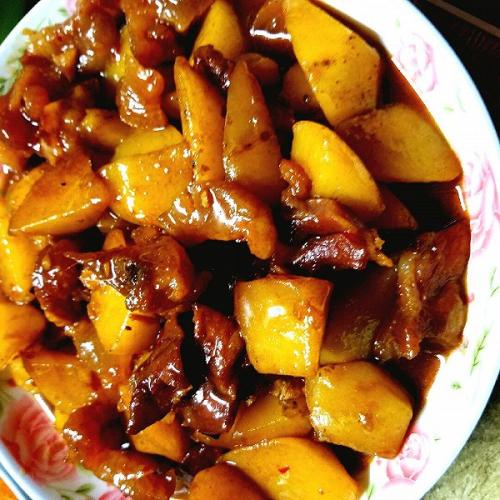 红烧肉和土豆的做法
