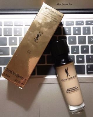 ysl女神粉底液价格