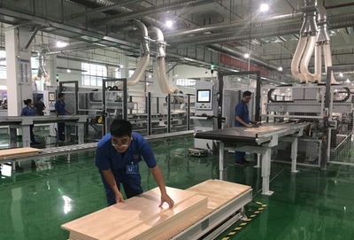 全屋定制家具生产线