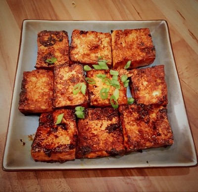 香煎豆腐蘸调料汁