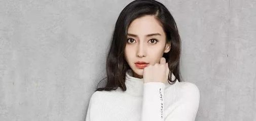天生桃花命的生肖女