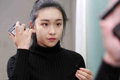 声乐艺考发型