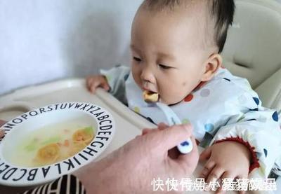 婴儿几个月可以喝粥