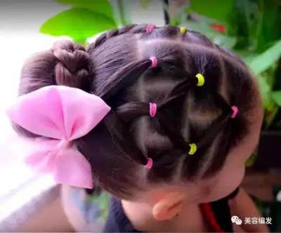 简单的女孩发型扎法
