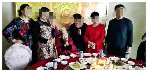 时尚婆婆 传统儿媳妇怎么过