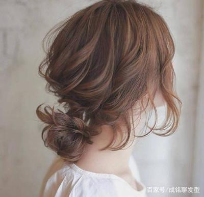 短发女生扎什么发型