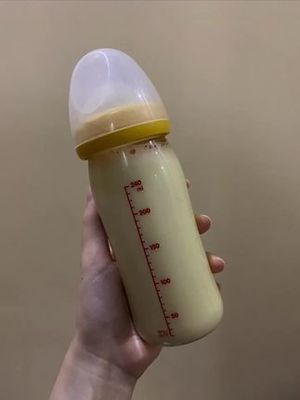是一个月宝宝奶量