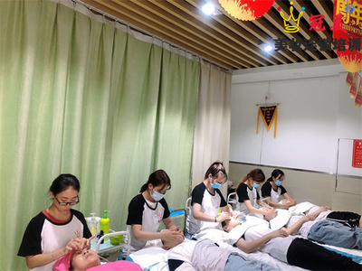 哪里美容美发学校