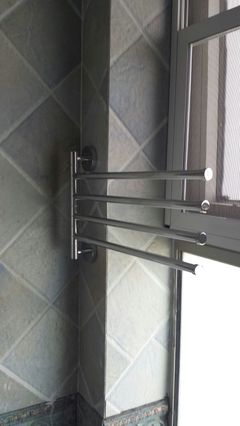 窗帘杆怎么卸下来图解
