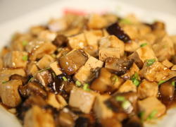 香菇烩豆腐