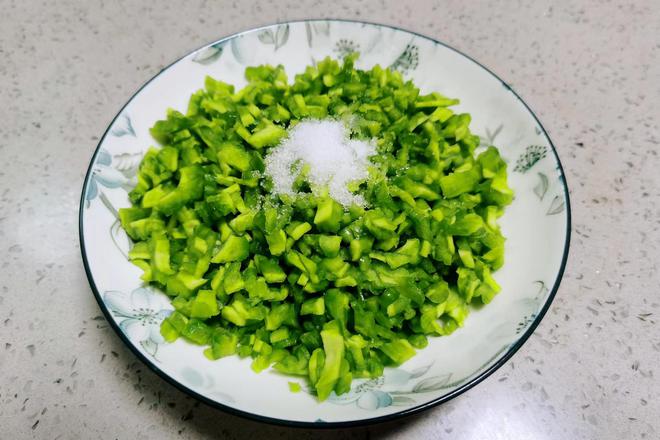 苦瓜芹菜炒的做法大全家常