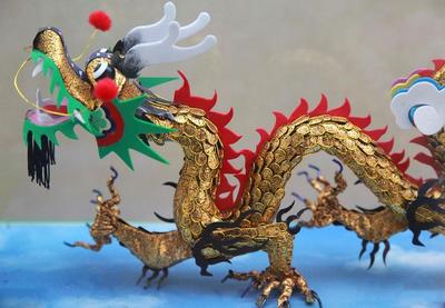 属龙哪年生