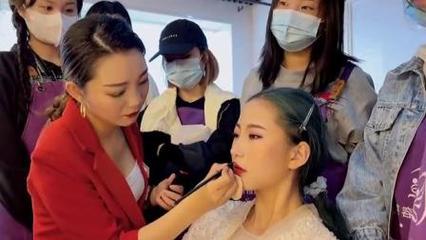化妆培训最好的学校