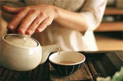 月子期间可以喝茶吗