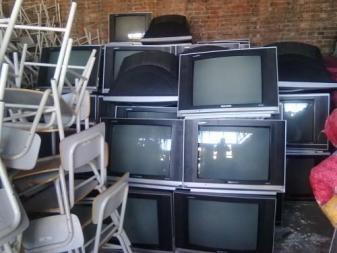 废旧家具