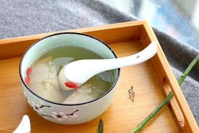 咳嗽炖什么汤好