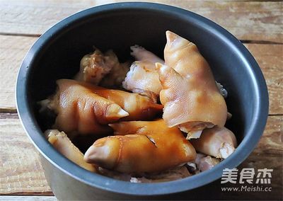 高压锅卤猪脚制作方法