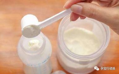 小宝宝换奶粉正确方法