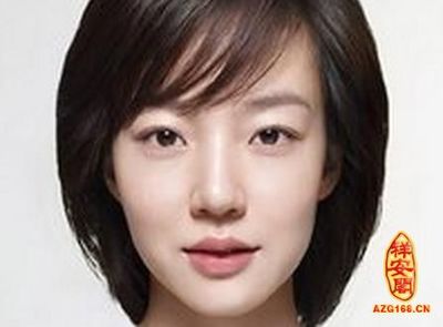 天真鼻女生面相