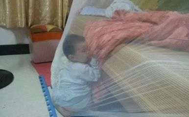 新生儿怎么翻身