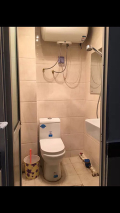 内卫离厨房远用什么热水器