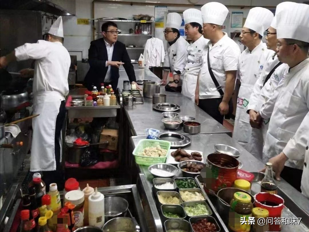 饭店厨房降温用什么