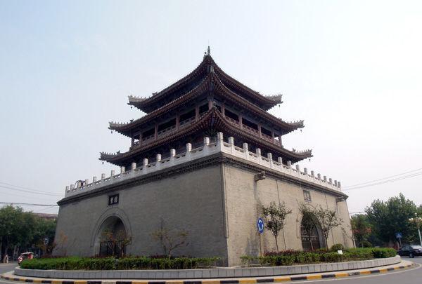 钟楼属于西安哪个区