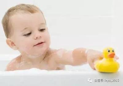 宝宝可以天天洗澡吗