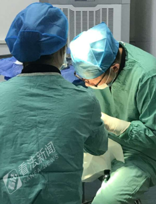 一侧睾丸疼痛是怎么回事
