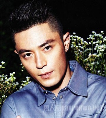男生无刘海短发