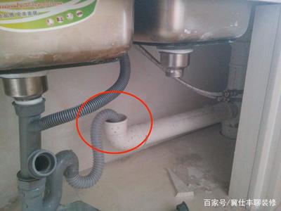 橱柜里突然有臭味