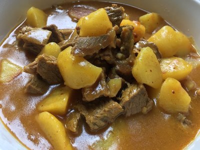 咖喱土豆炖牛肉