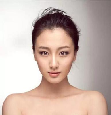 先用粉底还是bb霜