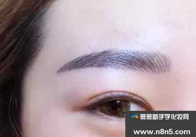 纹眉毛后多久可以化妆