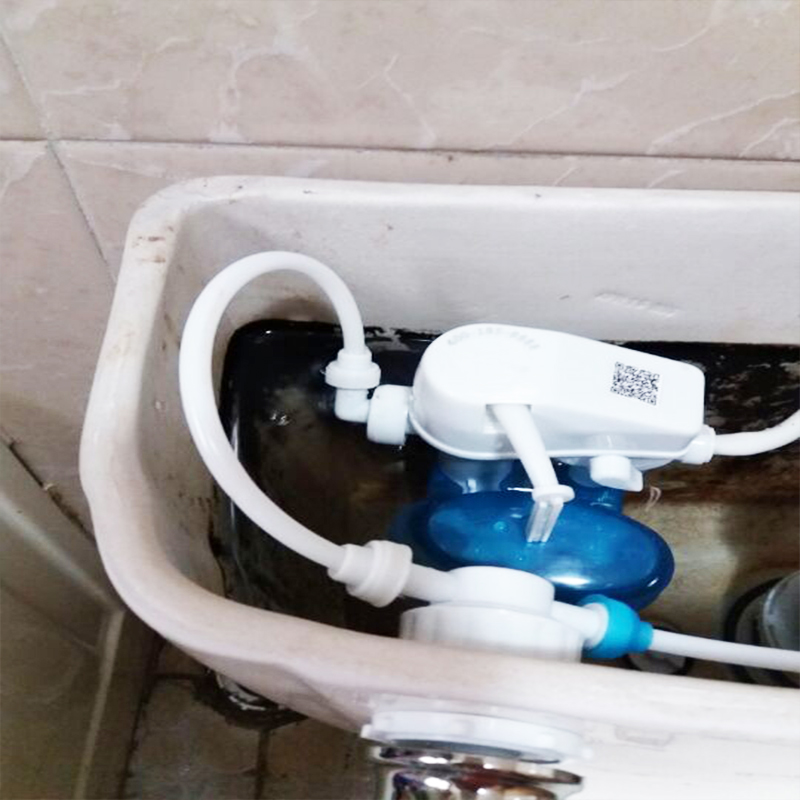 抽水马桶出水阀怎么拆