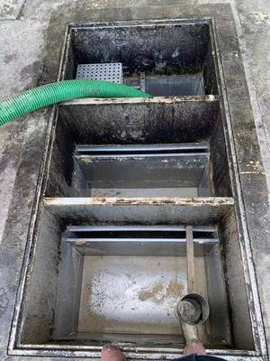 马桶下水道堵了疏通窍门