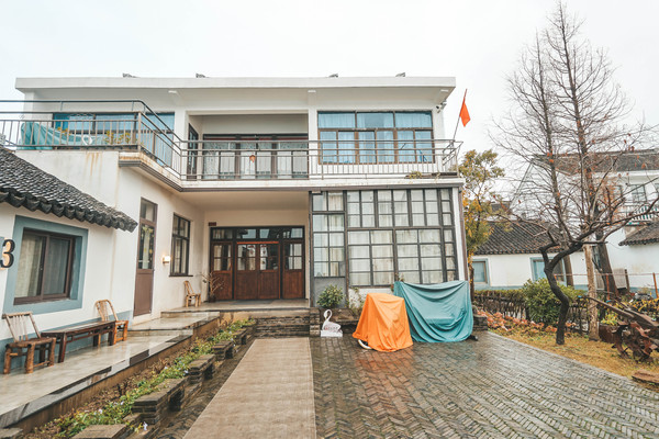 厨房楼上是卫生间会臭吗