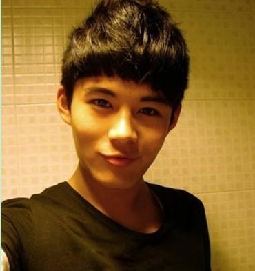 14岁男孩剪什么发型