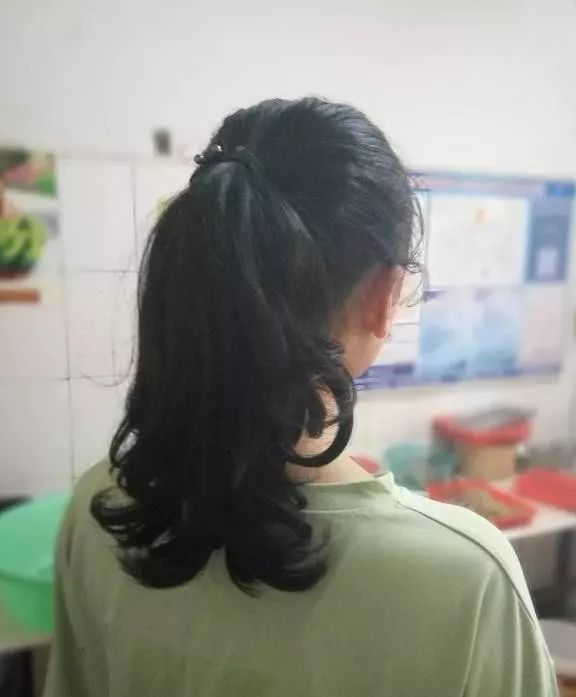 烫发一星期可以拉直吗