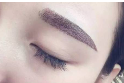 纹眉后会肿吗