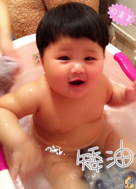 一岁宝宝妈咪爱一次吃多少