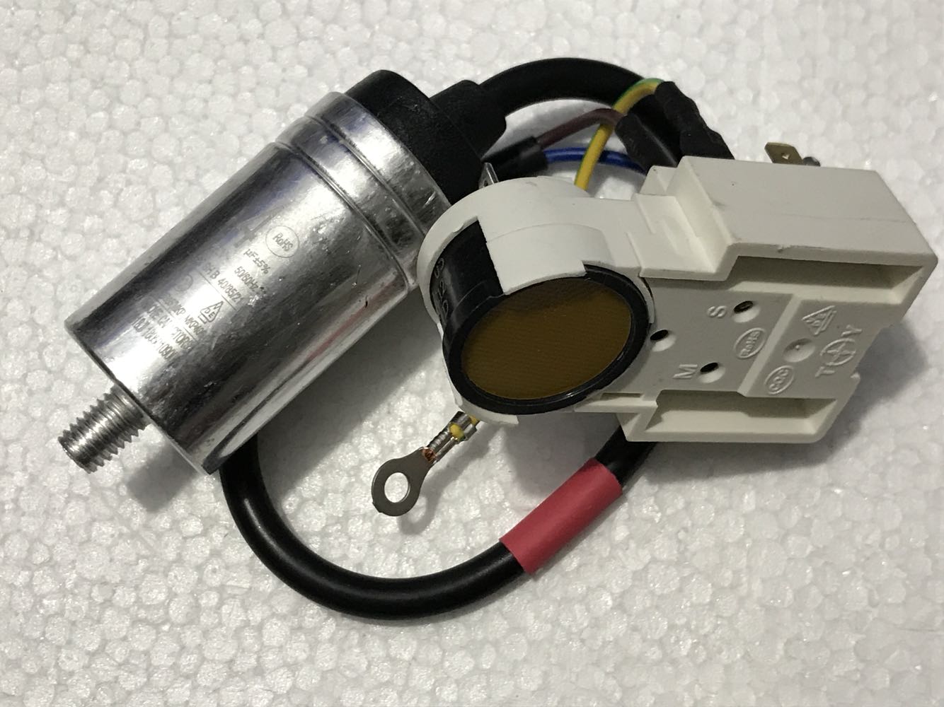 冰箱启动器在哪里