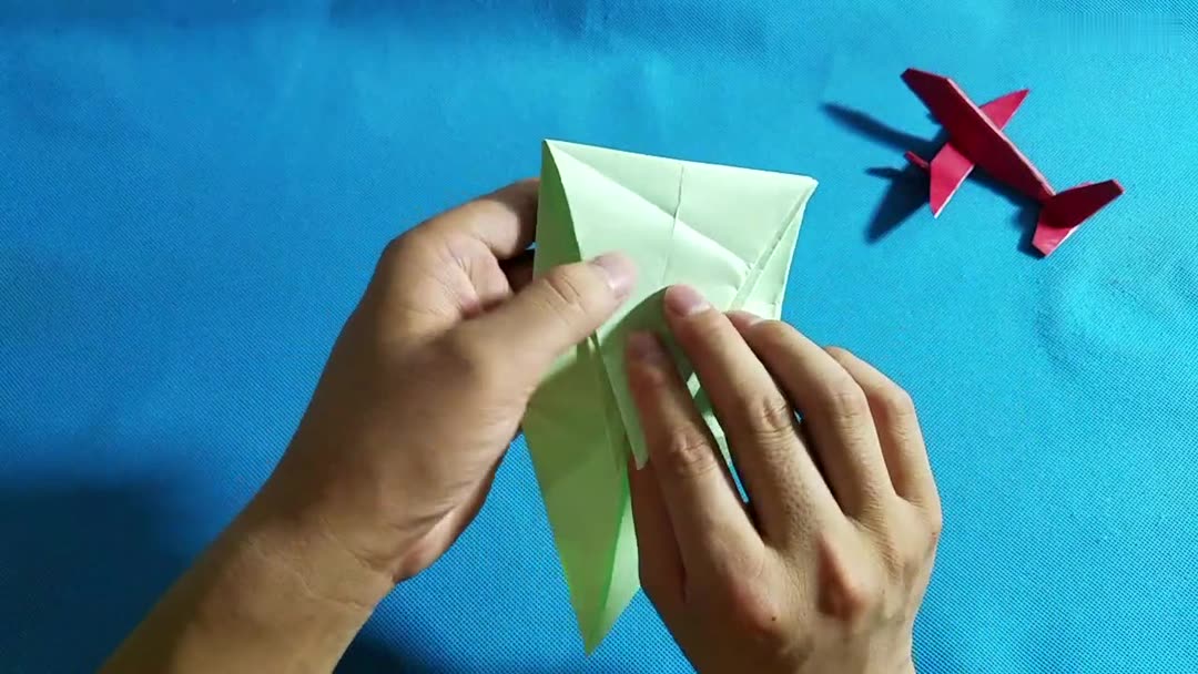 超级纸飞机图解步骤