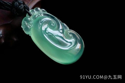 玻璃种翡翠多少钱